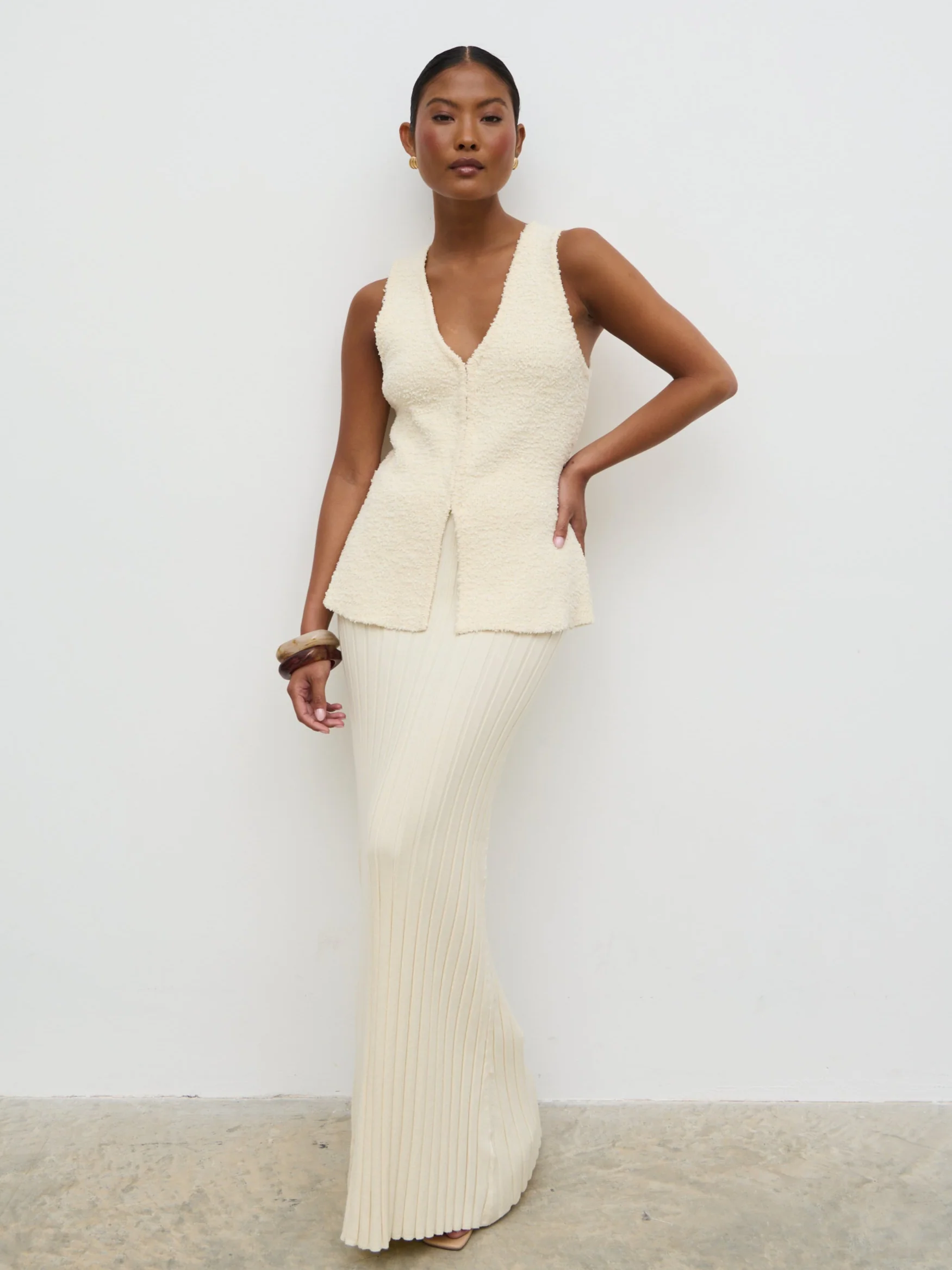 Alma Pleated Knit Maxi Skirt - Cream - Image 5