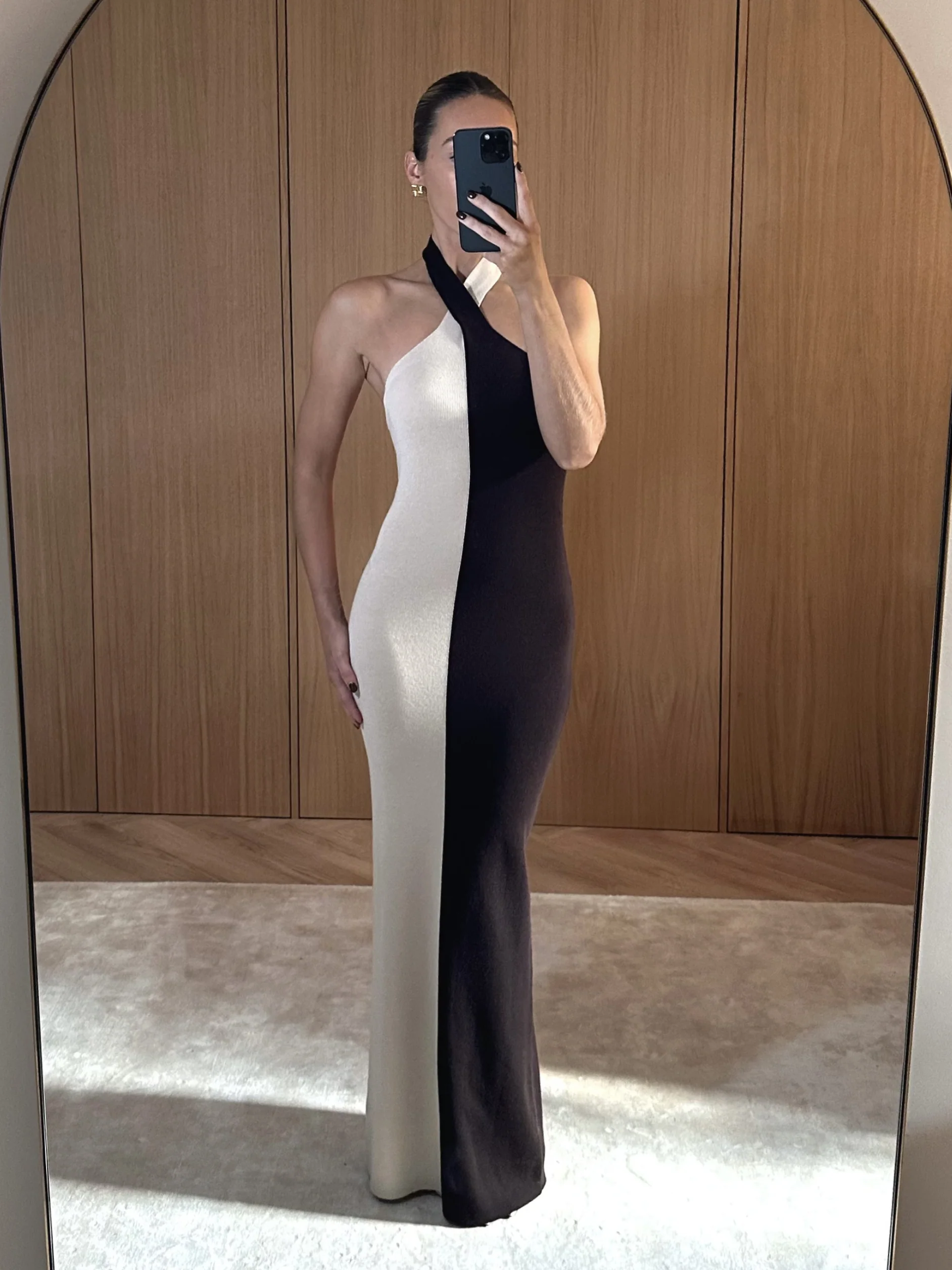 Berkley Contrast Knit Maxi Dress - Beige and Chocolate Brown - Image 2