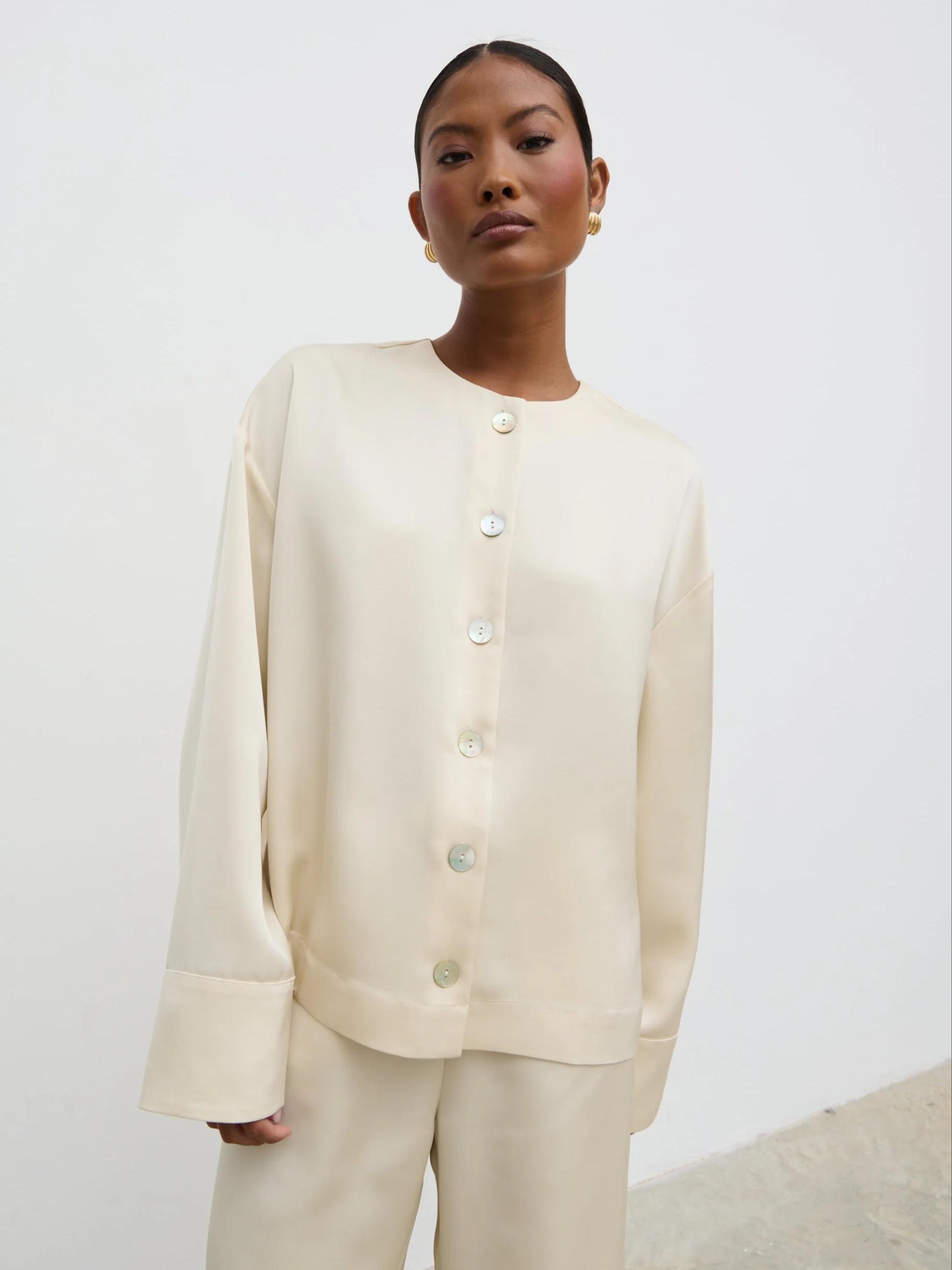 Dua Satin Button Blouse - Oyster - Image 2