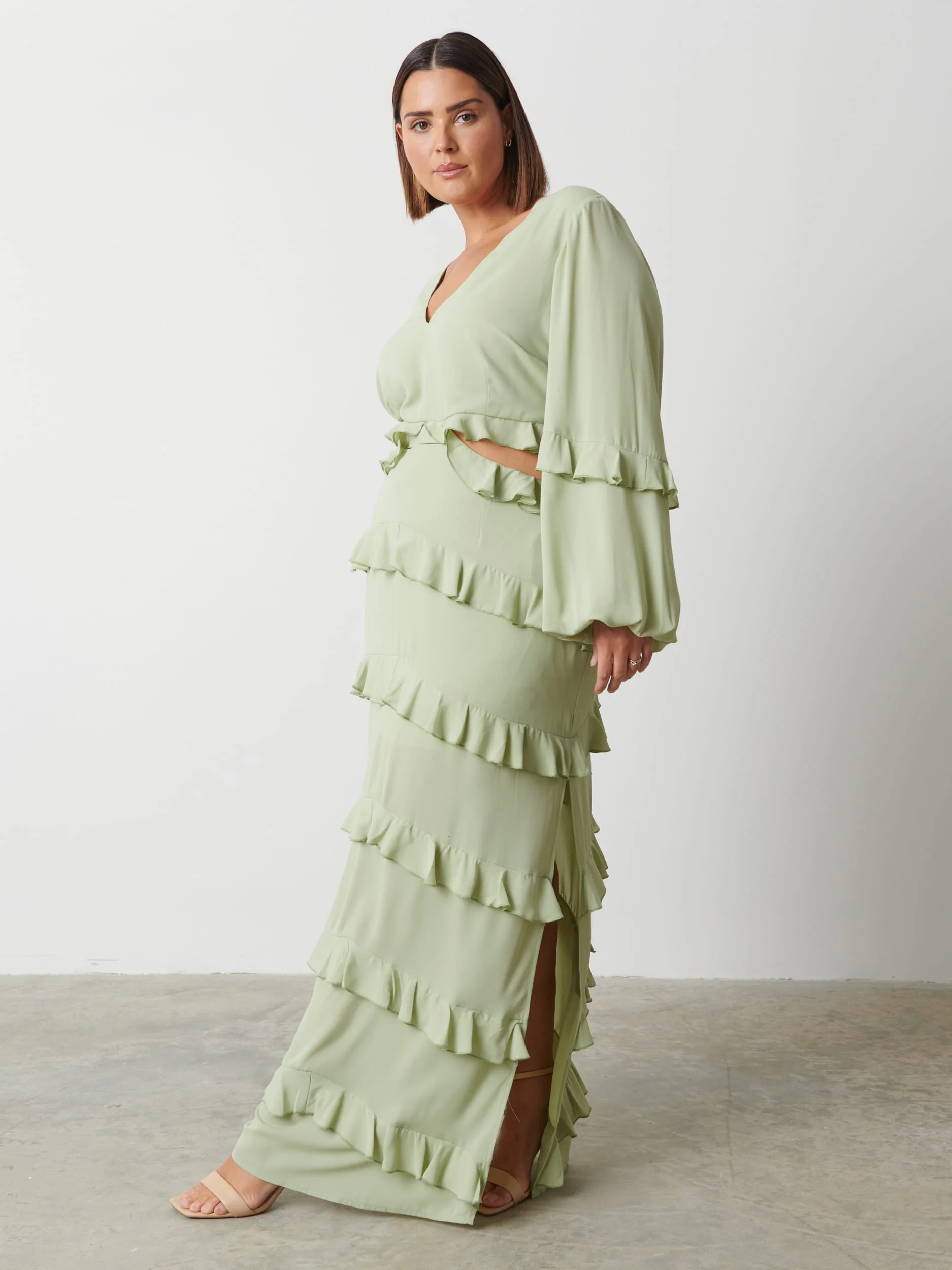 Evie Ruffle Maxi Dress Curve - Sage