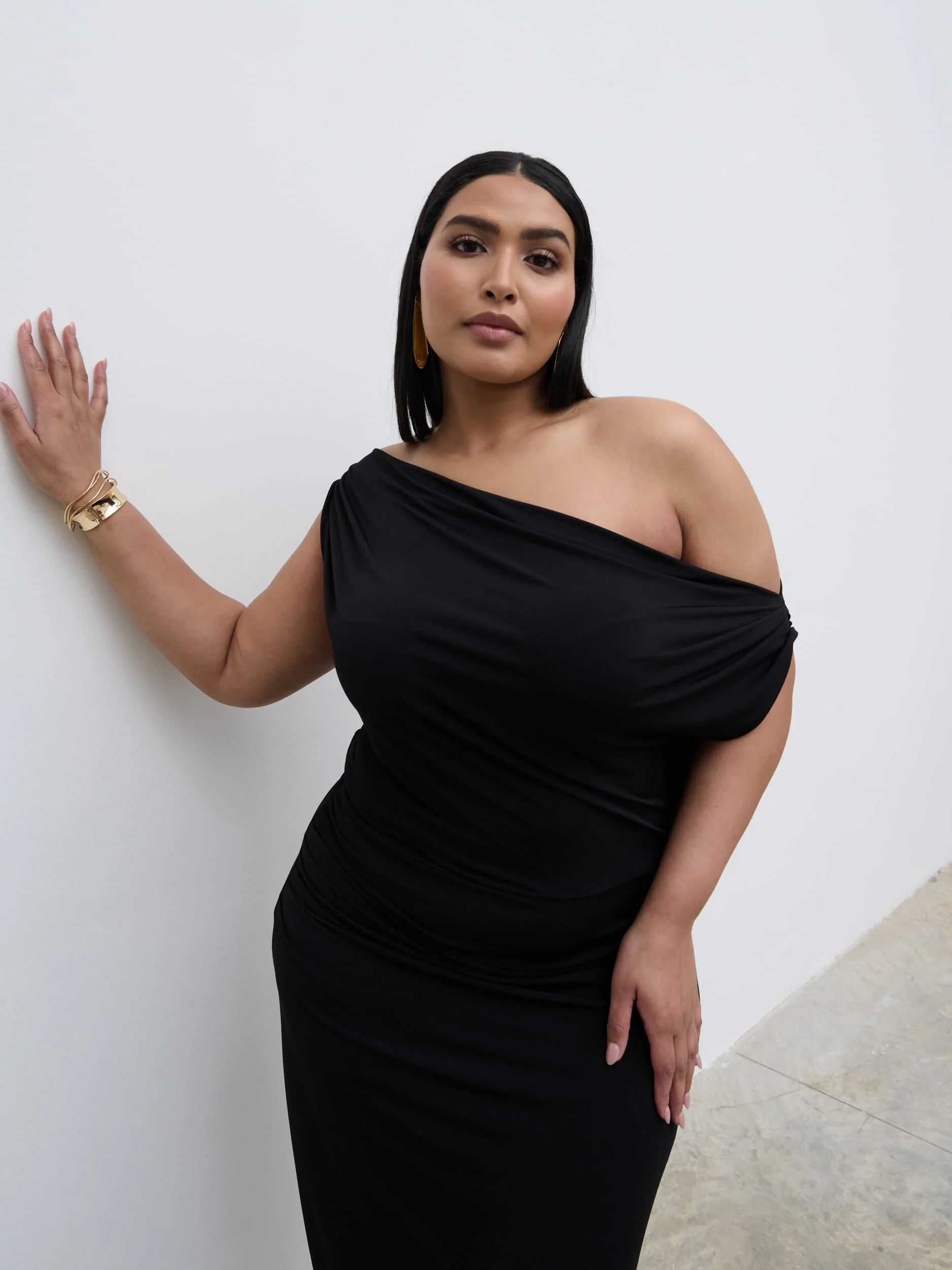 Janece Asymmetric Jersey Dress Curve - Black
