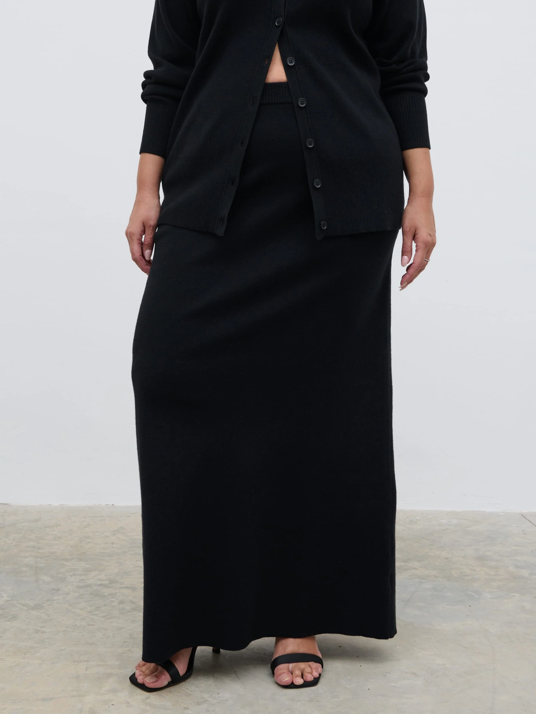 Justine Rib Knit Maxi Skirt Curve - Black - Image 2