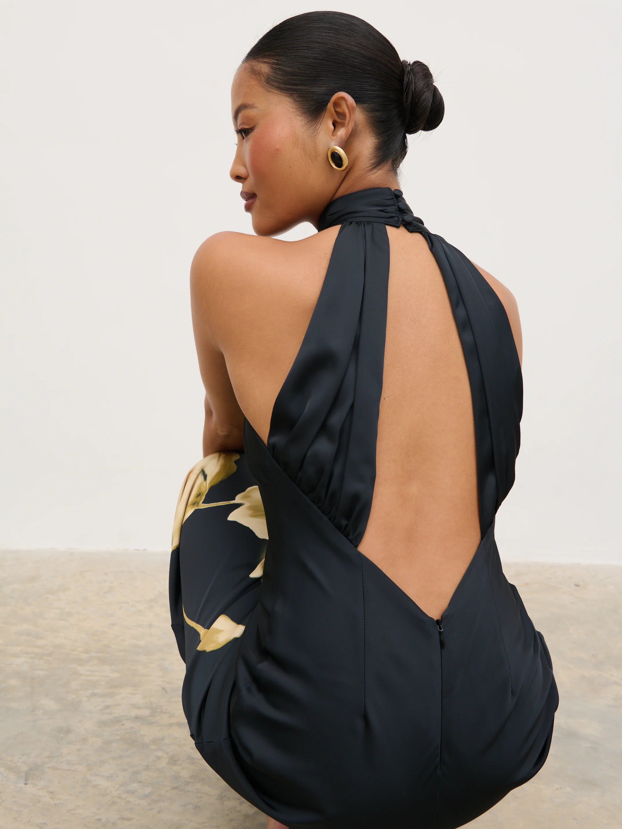 Kiara Halterneck Maxi Dress - Largescale Poppy Petal Gold - Image 2