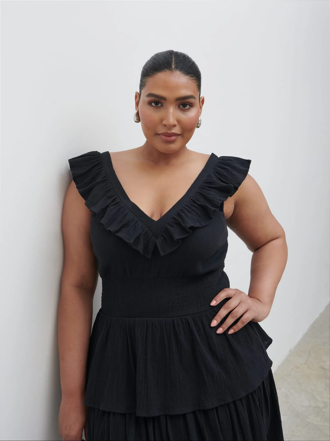 Opal Ruffle Midaxi Dress Curve - Black - Image 2