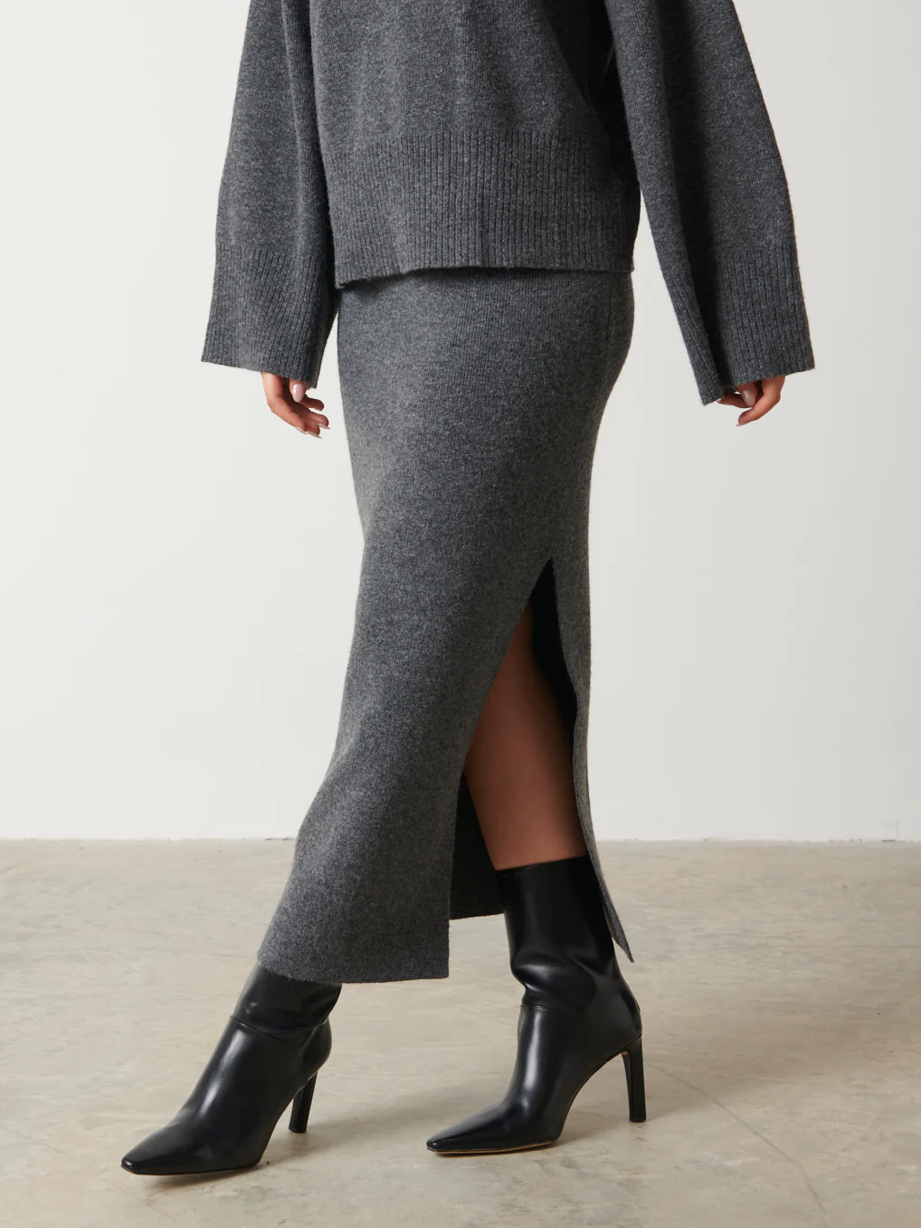 Sloane Knit Slit Midaxi Skirt - Charcoal Grey - Image 2